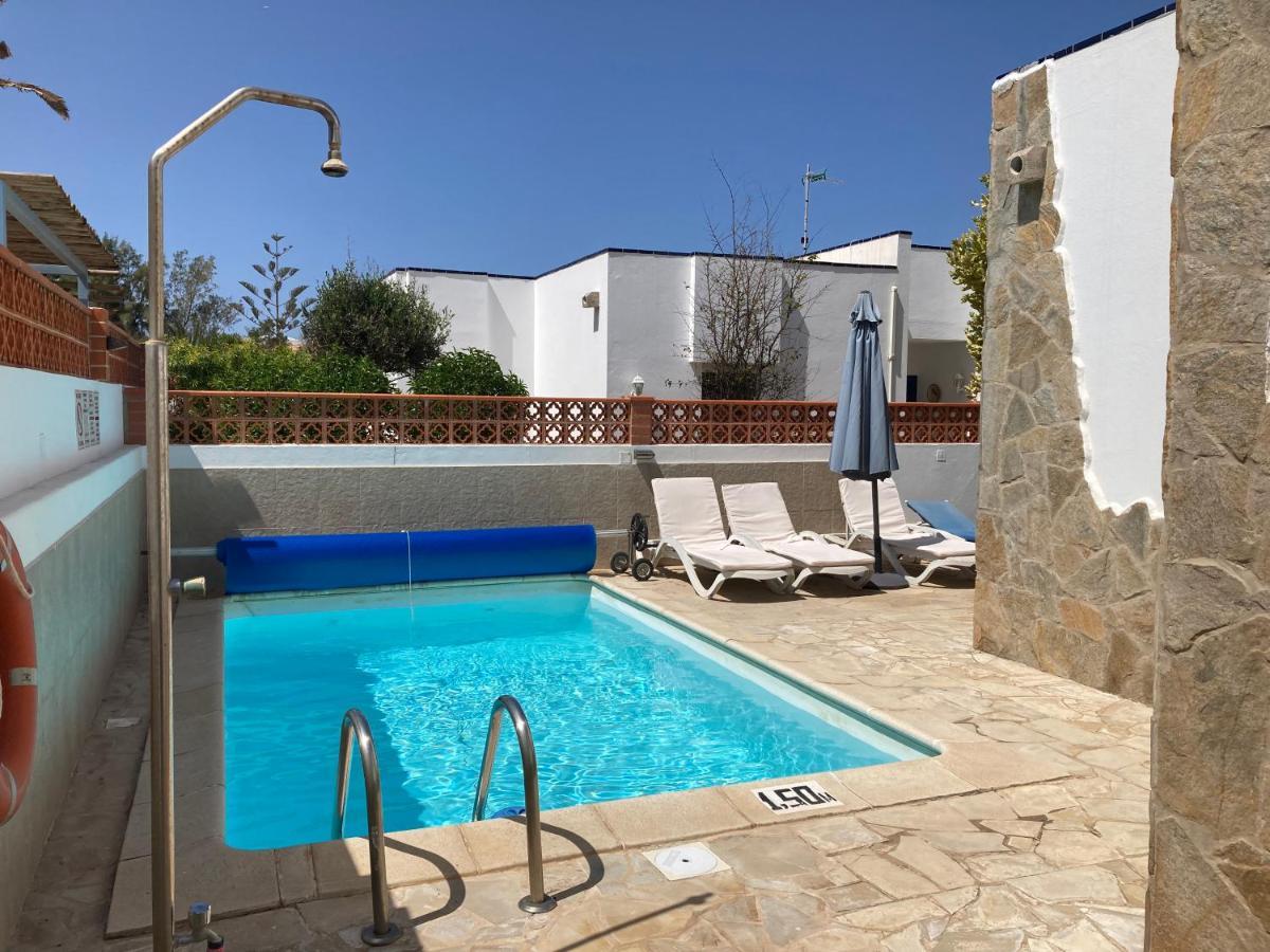 Beach House With The Heated Pool Next To Rocky Point Corralejo Exterior photo