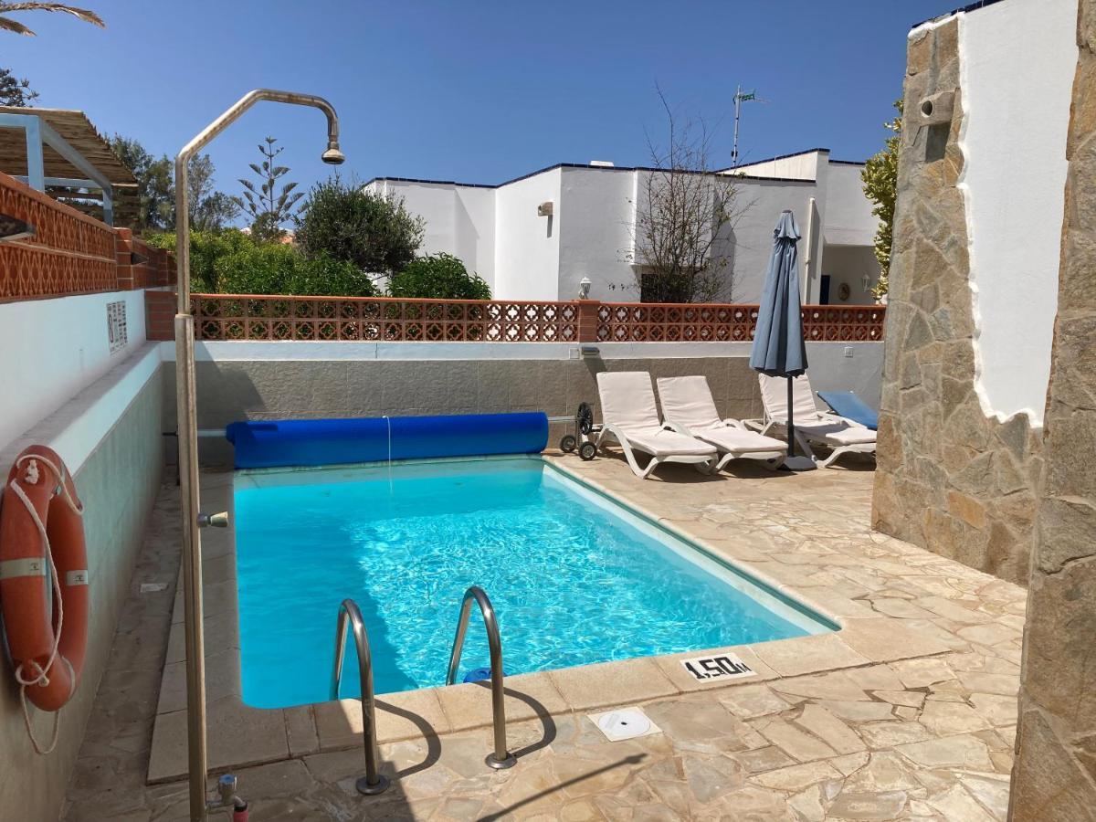 Beach House With The Heated Pool Next To Rocky Point Corralejo Exterior photo