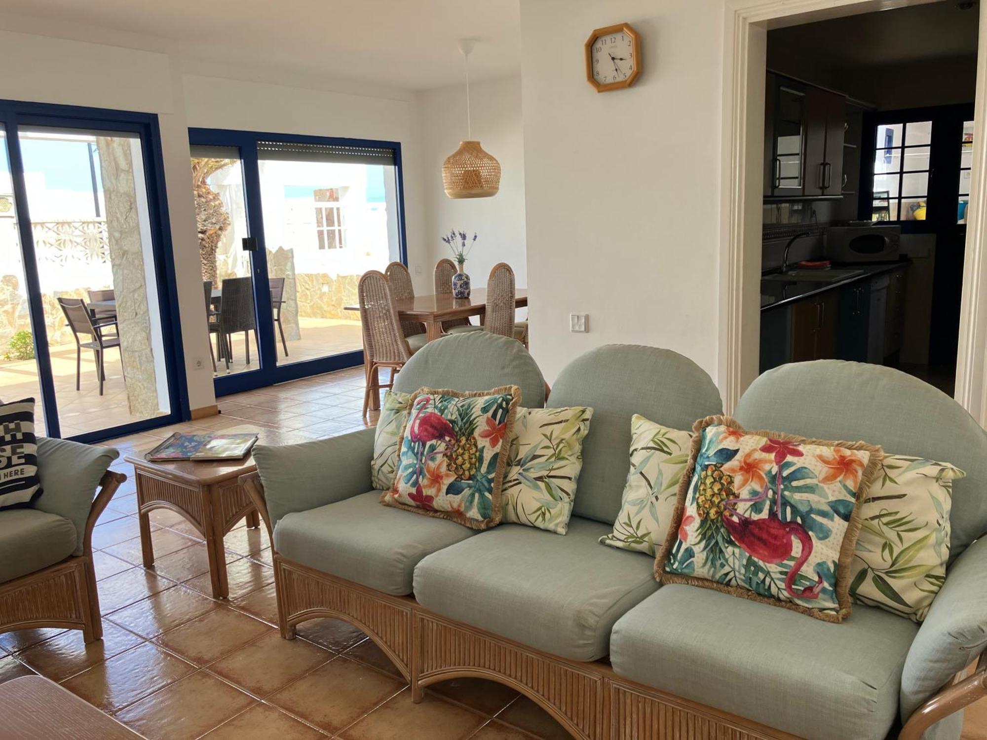 Beach House With The Heated Pool Next To Rocky Point Corralejo Exterior photo